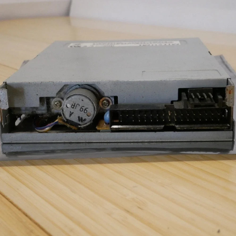 MITSUMI D359M3 3.5 inch Floppy Disk Drive - Tested & Working 47‎